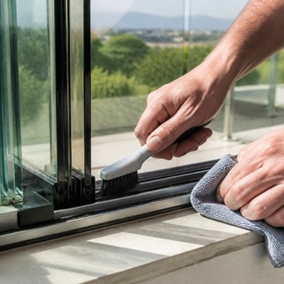 Cam Balkon Bakımı İçin Üç Basit Kural